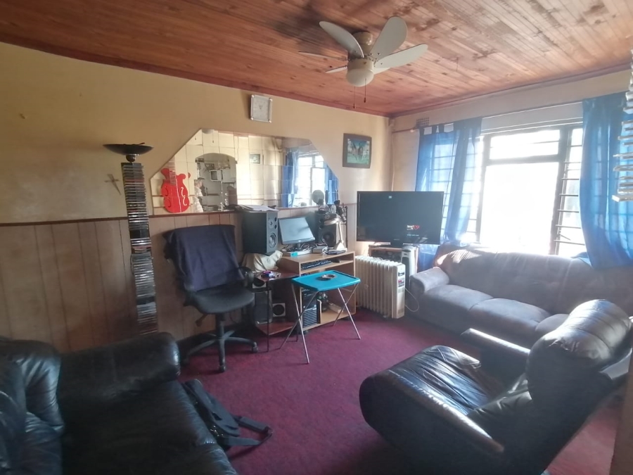  Bedroom Property for Sale in Eastridge Western Cape